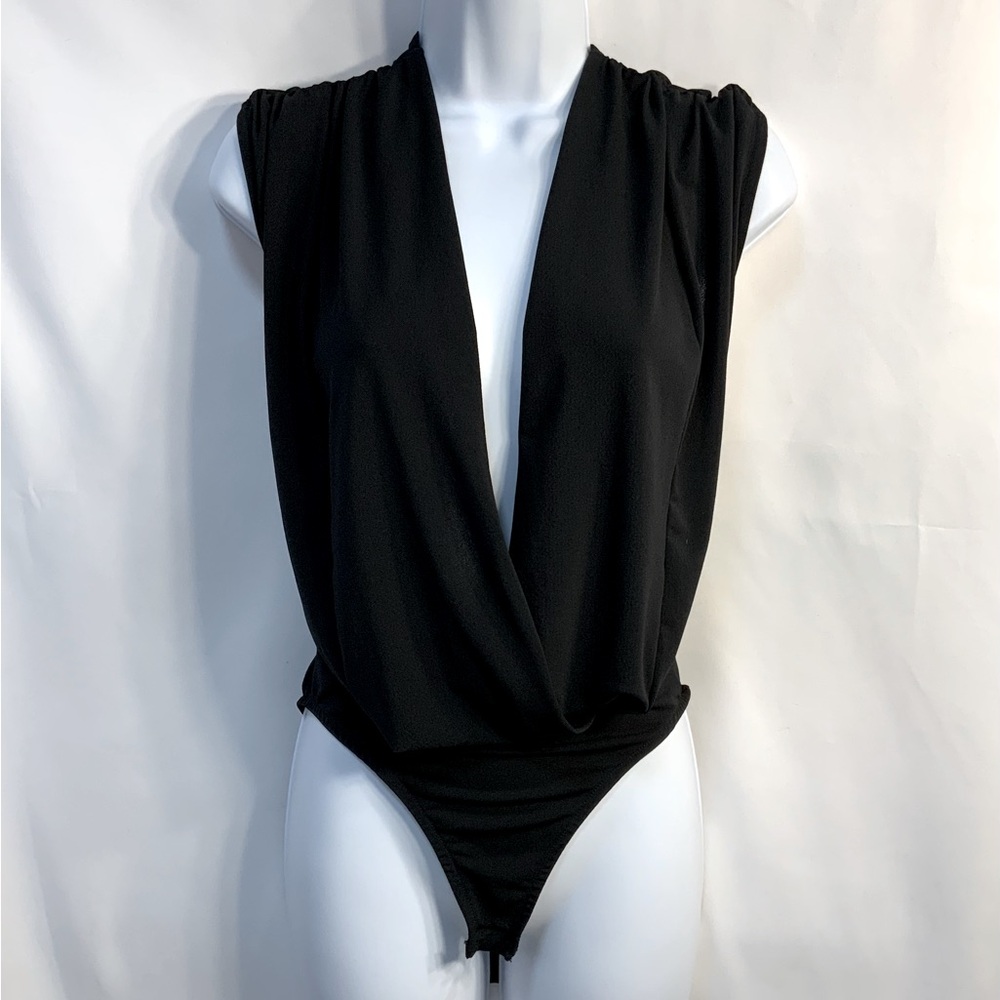 Zara Women’s Black Sleeveless Bodysuit